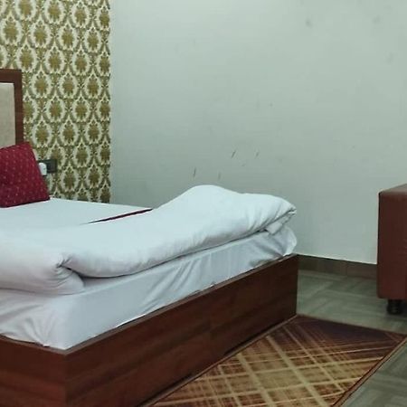 The Singhasan Nd Saffron Hotel Jind Luaran gambar